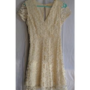 SOLD - XS Black Swan Cream Lace, Cap Sleeve Dress